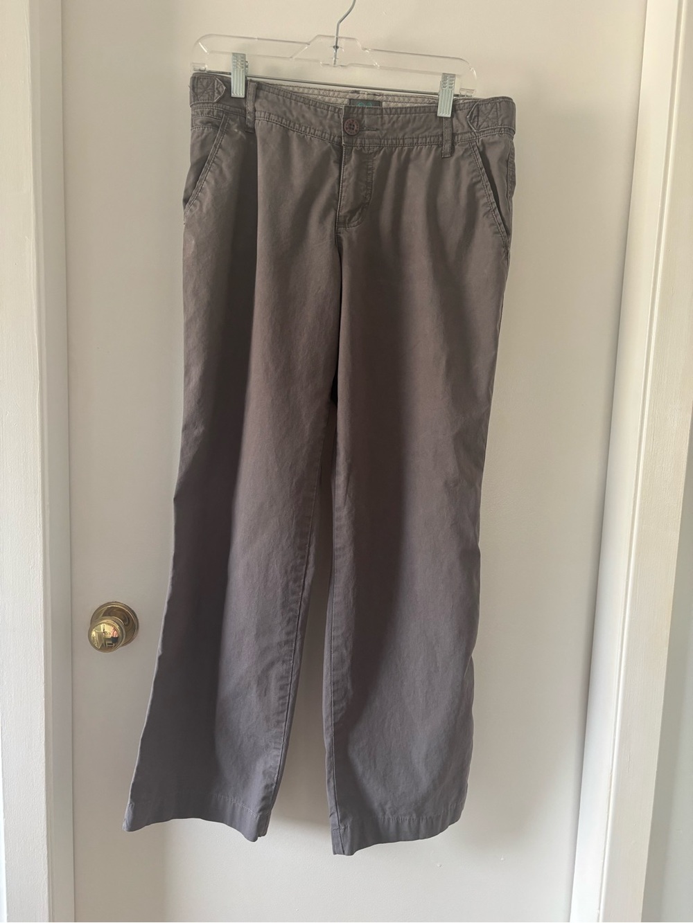 Aritzia TNA Cotton Chinos in Taupe Gray